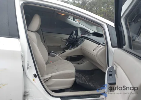 2014 Toyota Prius Three из США, поврежденный, VIN JTDKN3DU3E1822088